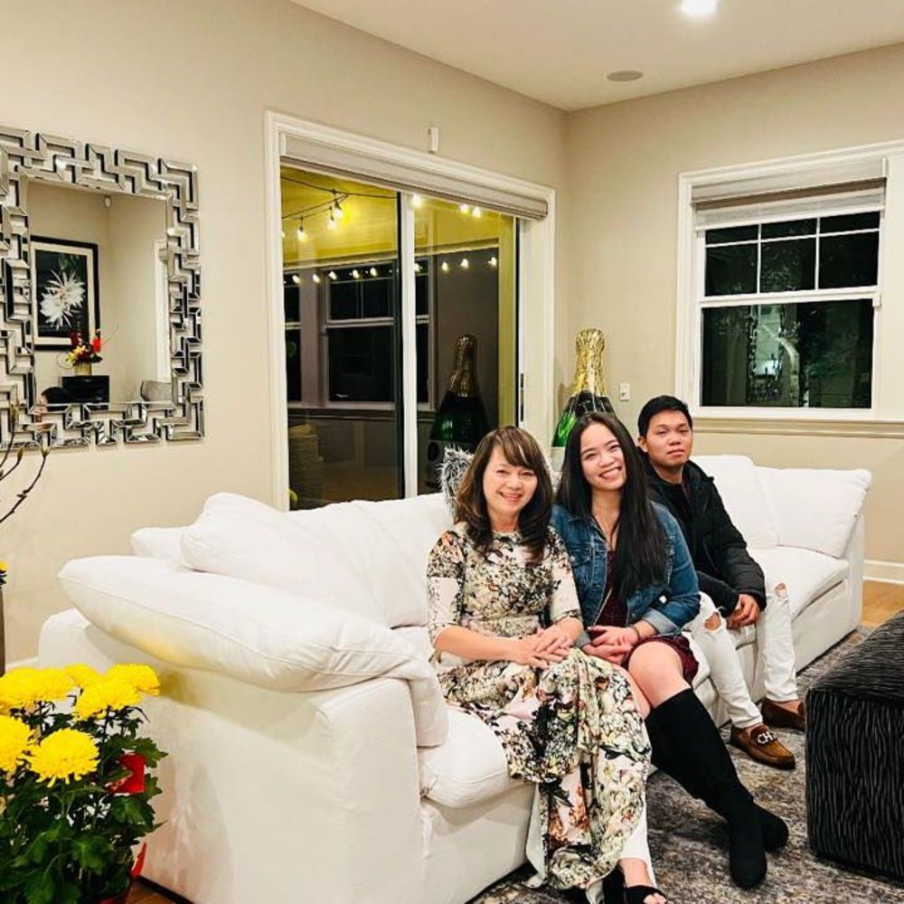 Meet your Posher, Thu